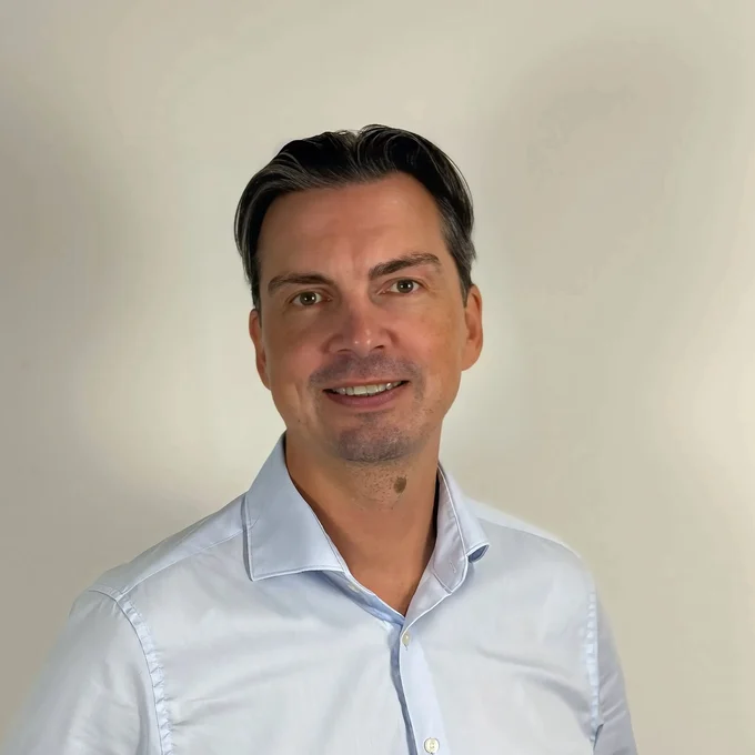 Marco Gregori – Facharzt für Plastische und Ästhetische Chirurgie, Belegarzt der Kopfklinik Frankfurt